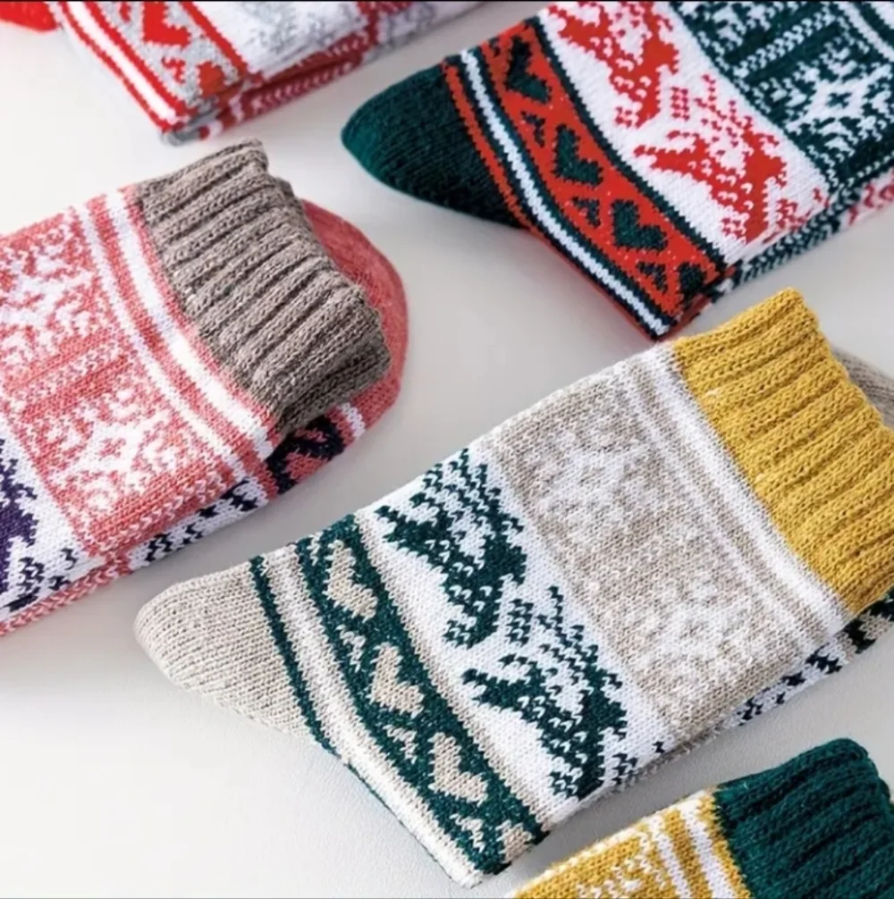5 Pair Colorful Nordic Fair Isle Reindeer Thickened Wool Blend Warm Socks